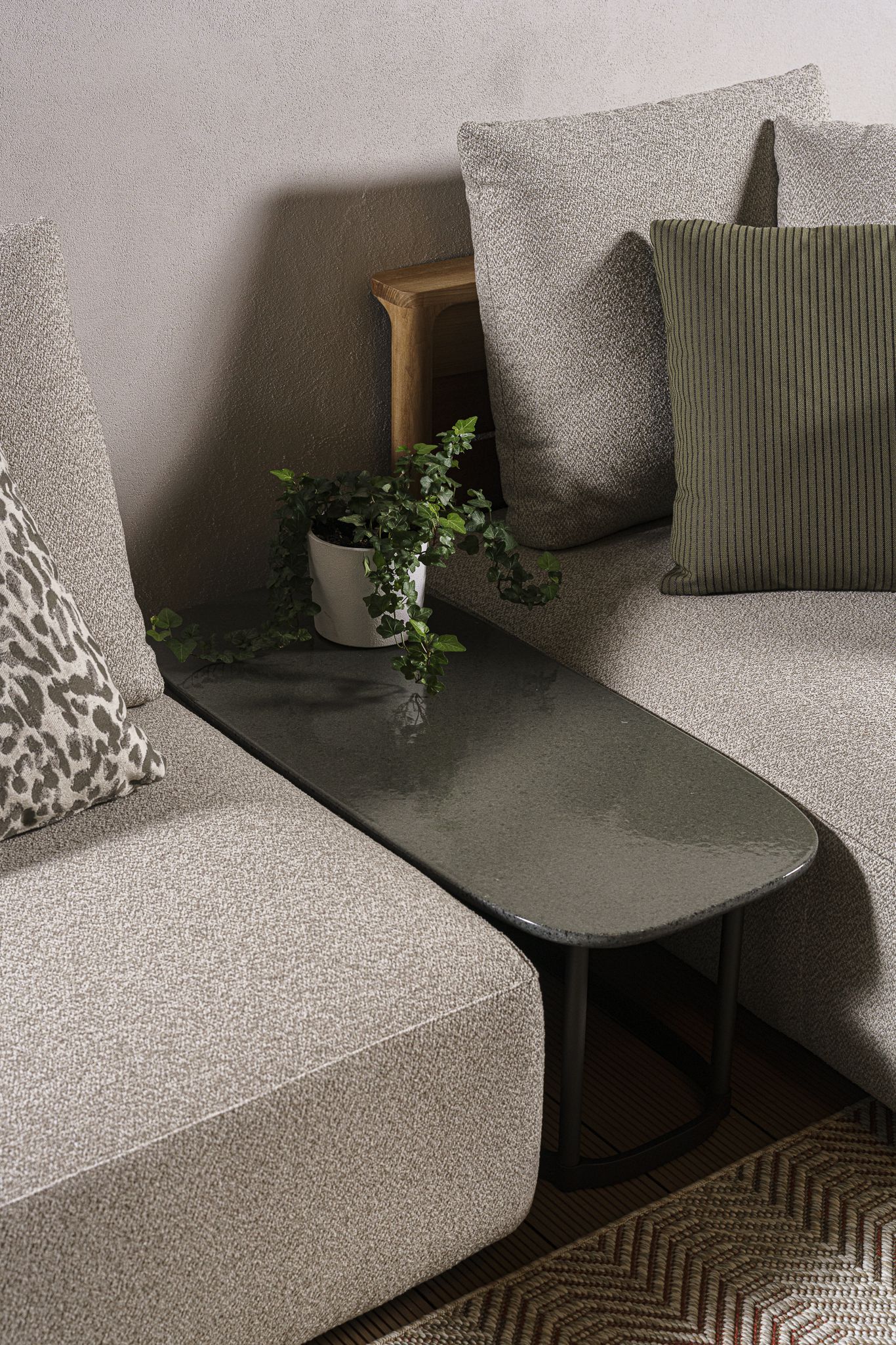 Molteni&C Уличный прямоугольный столик Regent от Molteni & C — в интерьере