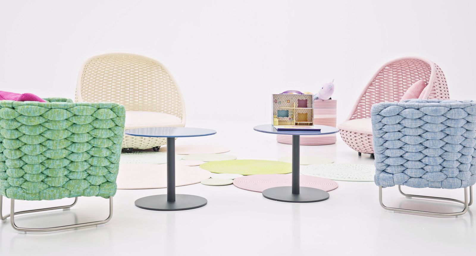 Paola Lenti Журнальный столик Giro от Paola Lenti — в интерьере
