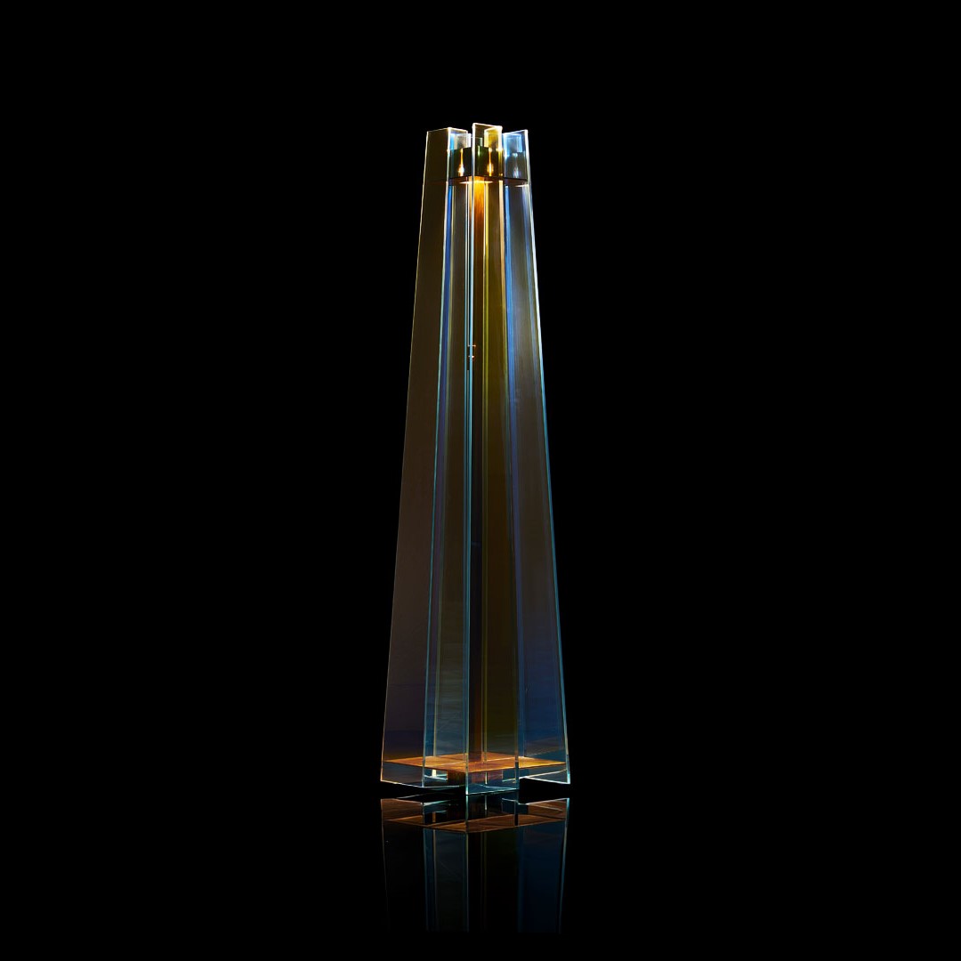 Henge Торшер Stalagmite от Henge — в интерьере