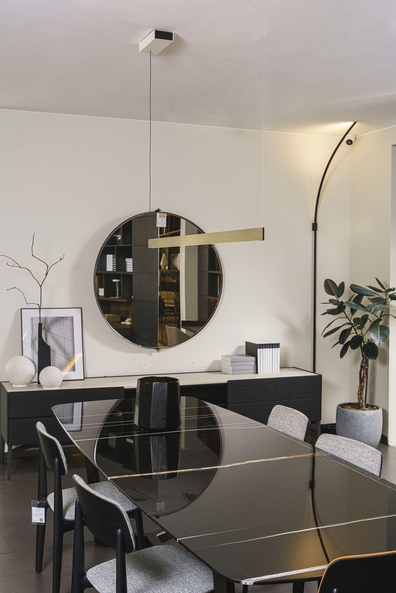 Davide Groppi Подвесной светильник Sottile Brushed bronze от Davide Groppi — в интерьере