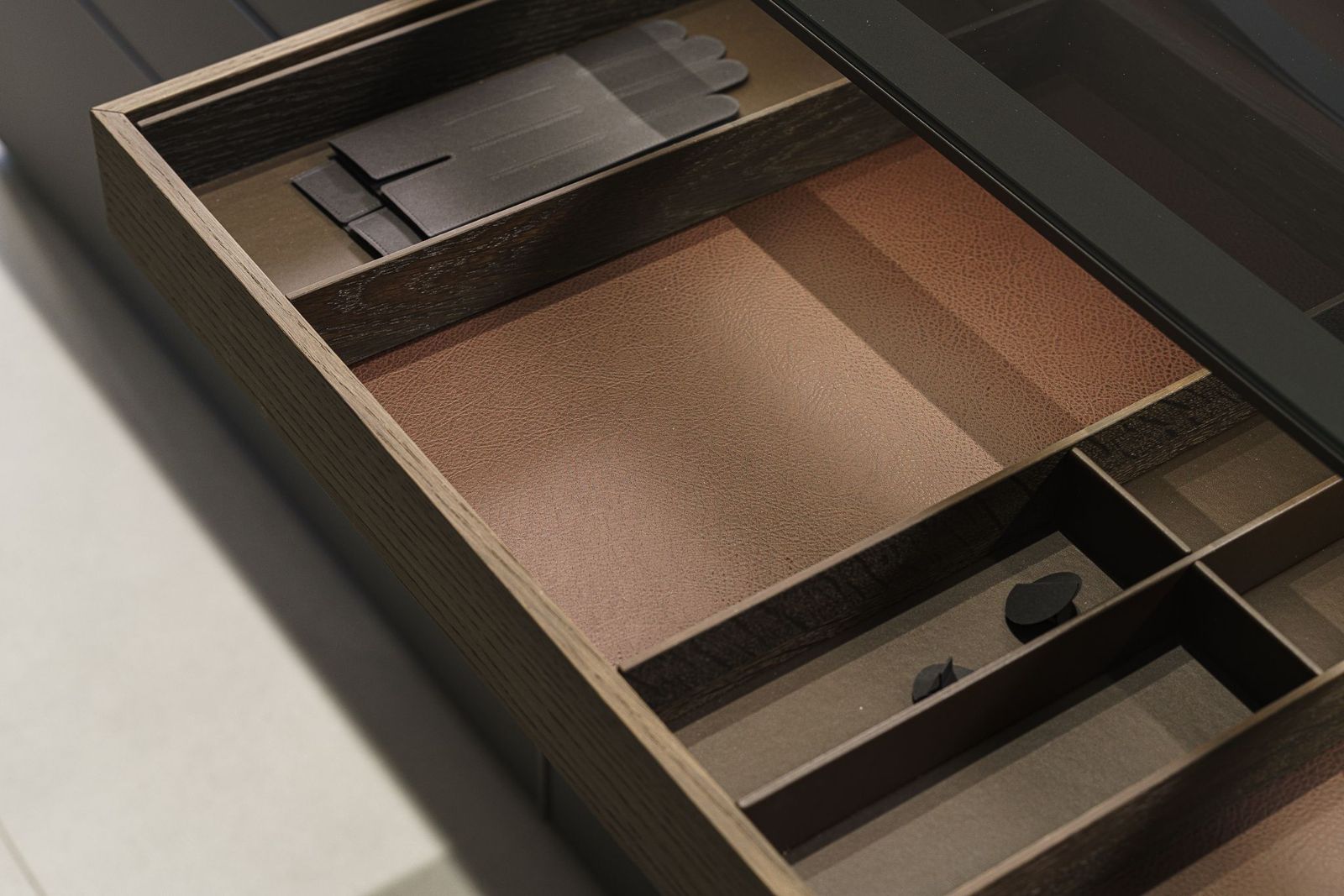 Rimadesio Остров в гардеробную Altair/ Altair Slim 194 от Rimadesio — в интерьере