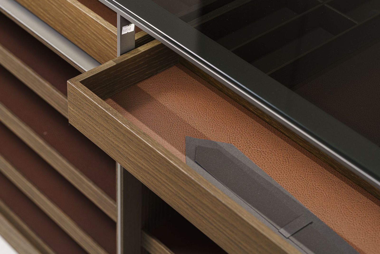 Rimadesio Остров в гардеробную Altair/ Altair Slim 194 от Rimadesio — в интерьере