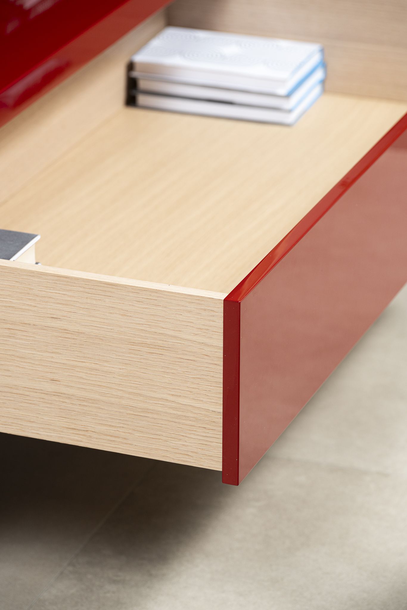 Maxalto Буфет Mida Glossy brick red от Maxalto — в интерьере