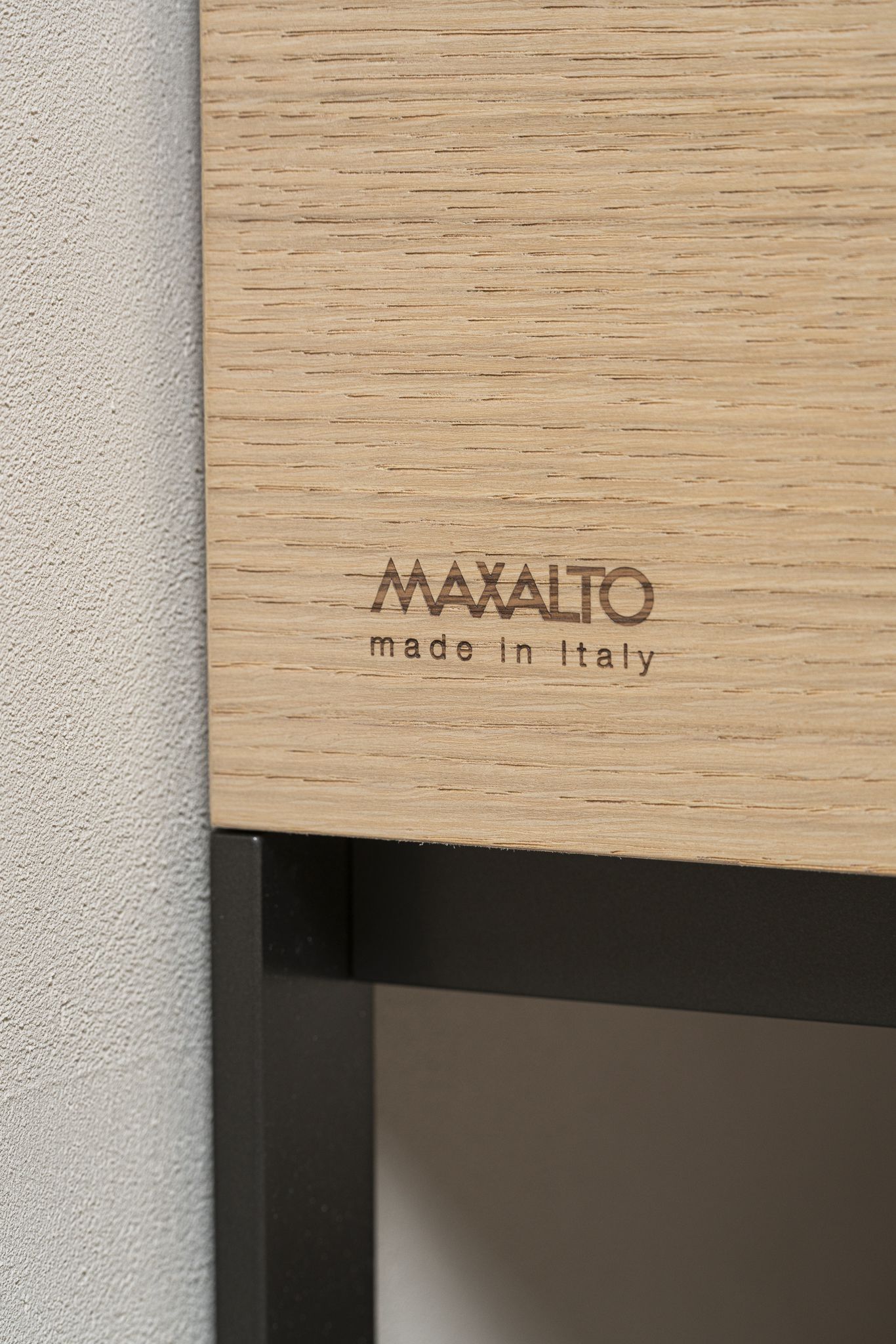 Maxalto Буфет Mida Glossy brick red от Maxalto — в интерьере