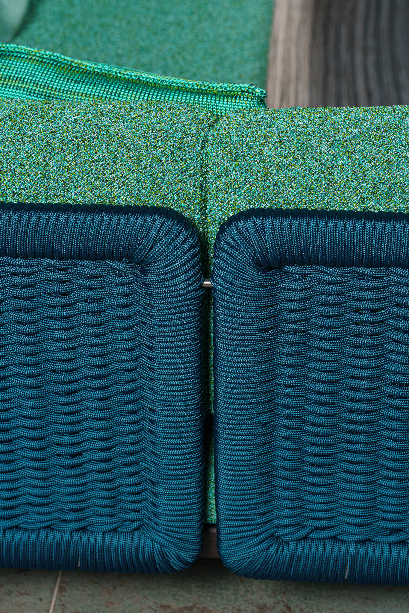 Paola Lenti Угловой диван уличный Sabi от Paola Lenti — в интерьере