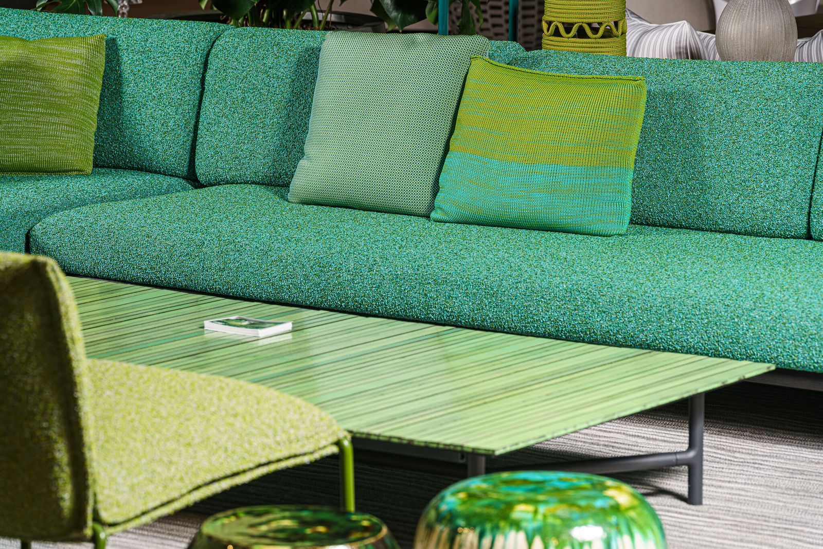 Paola Lenti Угловой диван уличный Sabi от Paola Lenti — в интерьере
