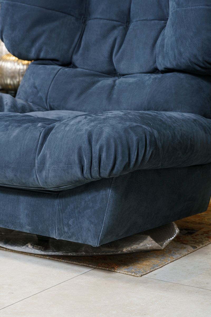 Baxter Кресло Milano Nabuck Night от Baxter — в интерьере