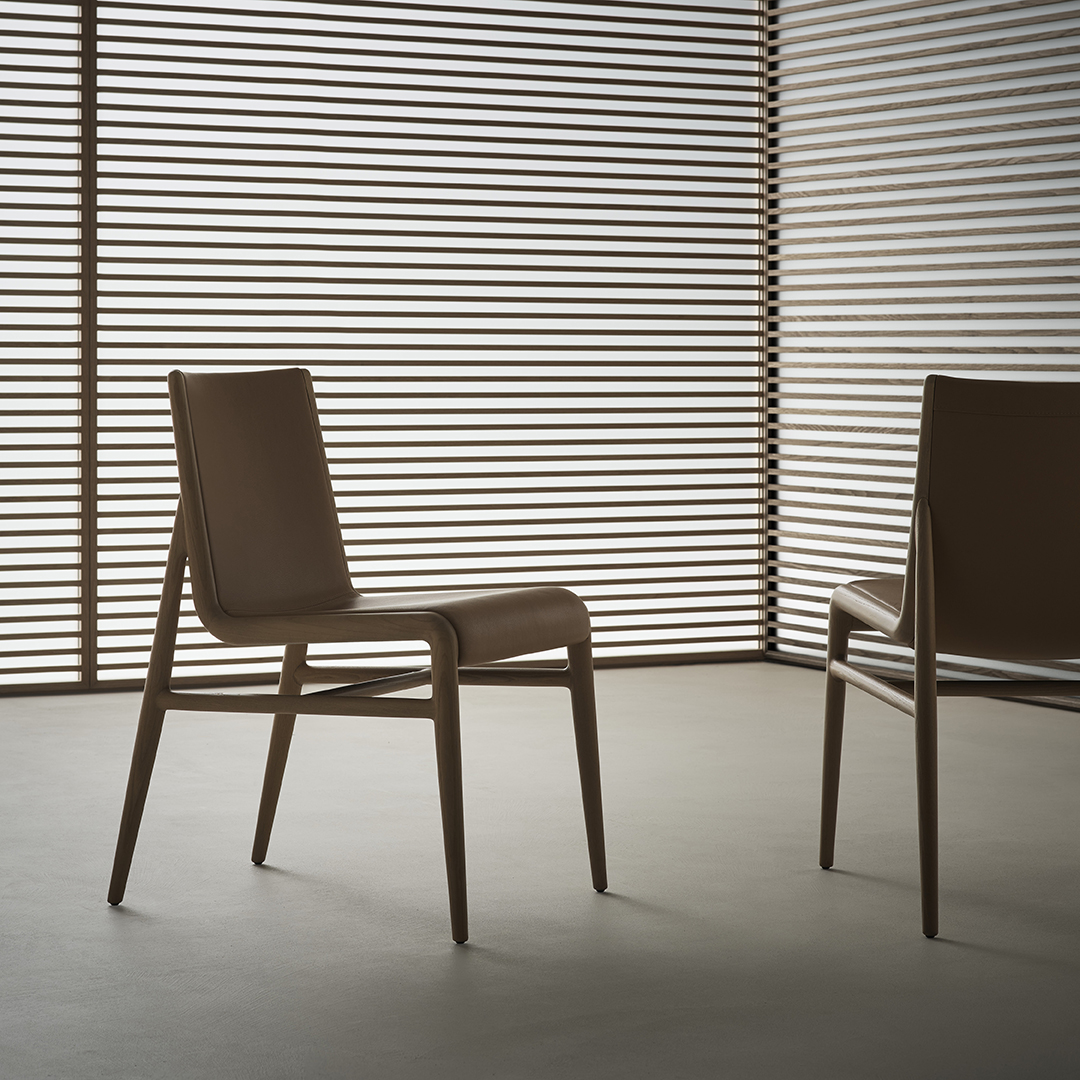Rimadesio Стул Sinua Rovere nero от Rimadesio — в интерьере