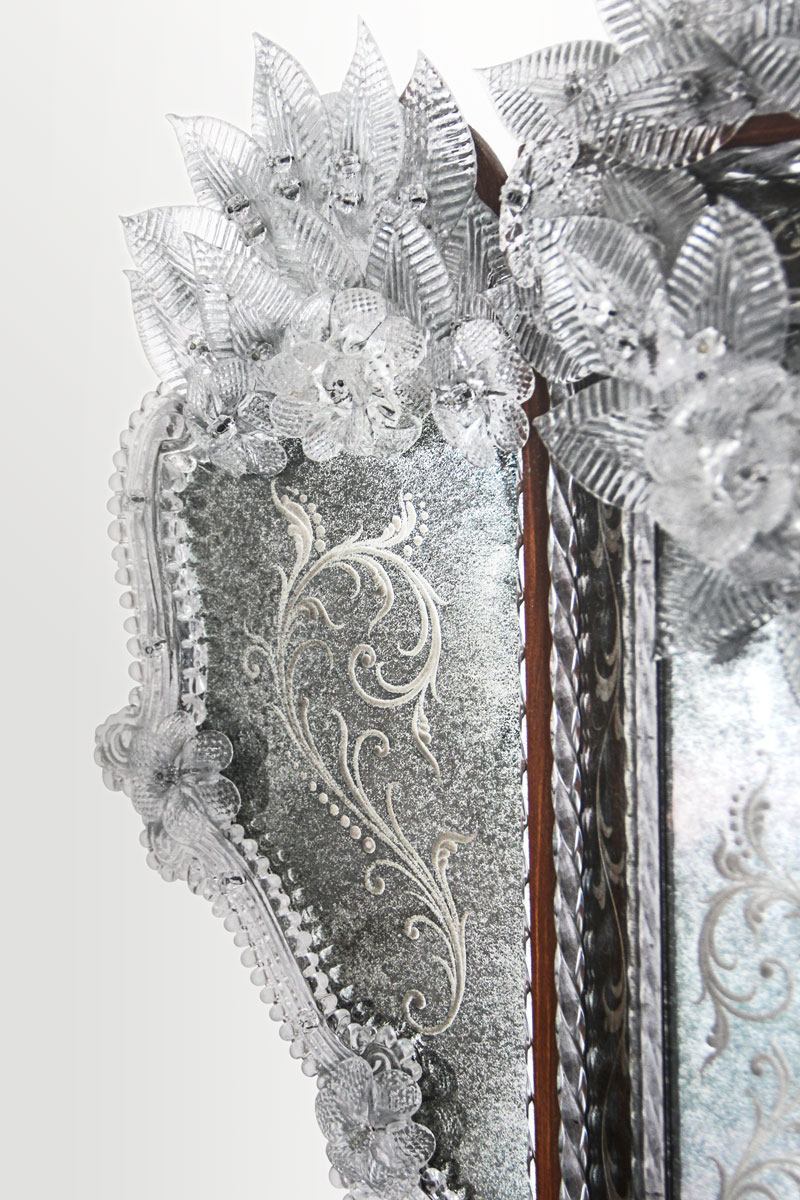 Arte Veneziana Зеркало Iustitia от Arte Veneziana — в интерьере