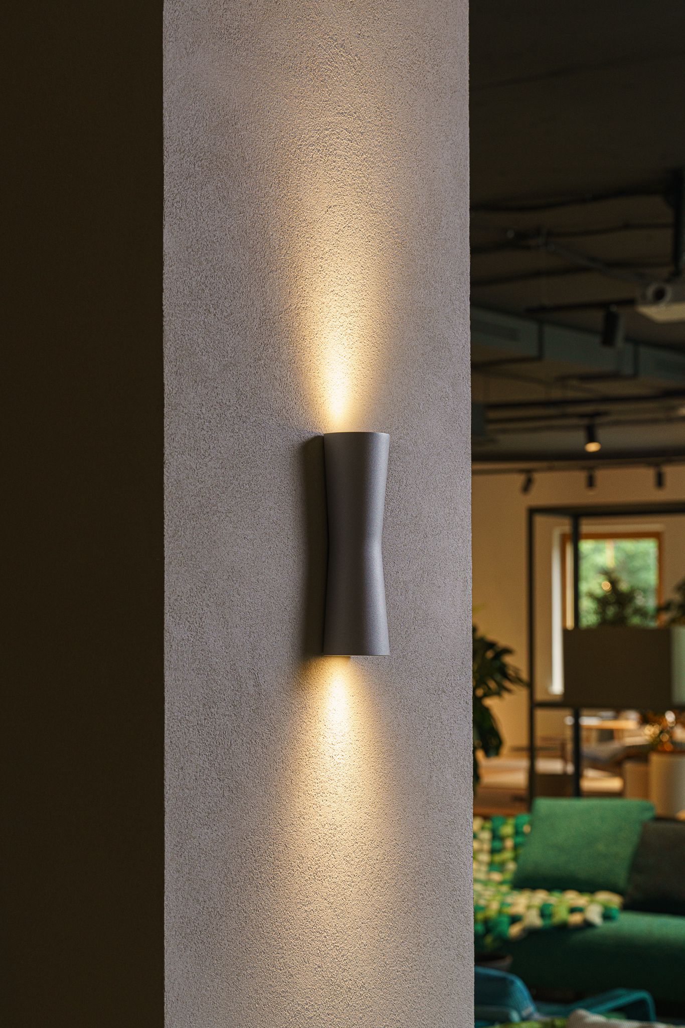 Flos Бра Clessidra F1584006 от Flos — в интерьере