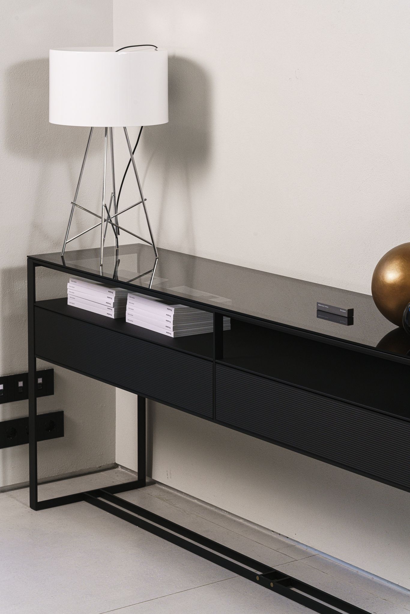 Rimadesio Консоль Rialto 188 от Rimadesio — в интерьере