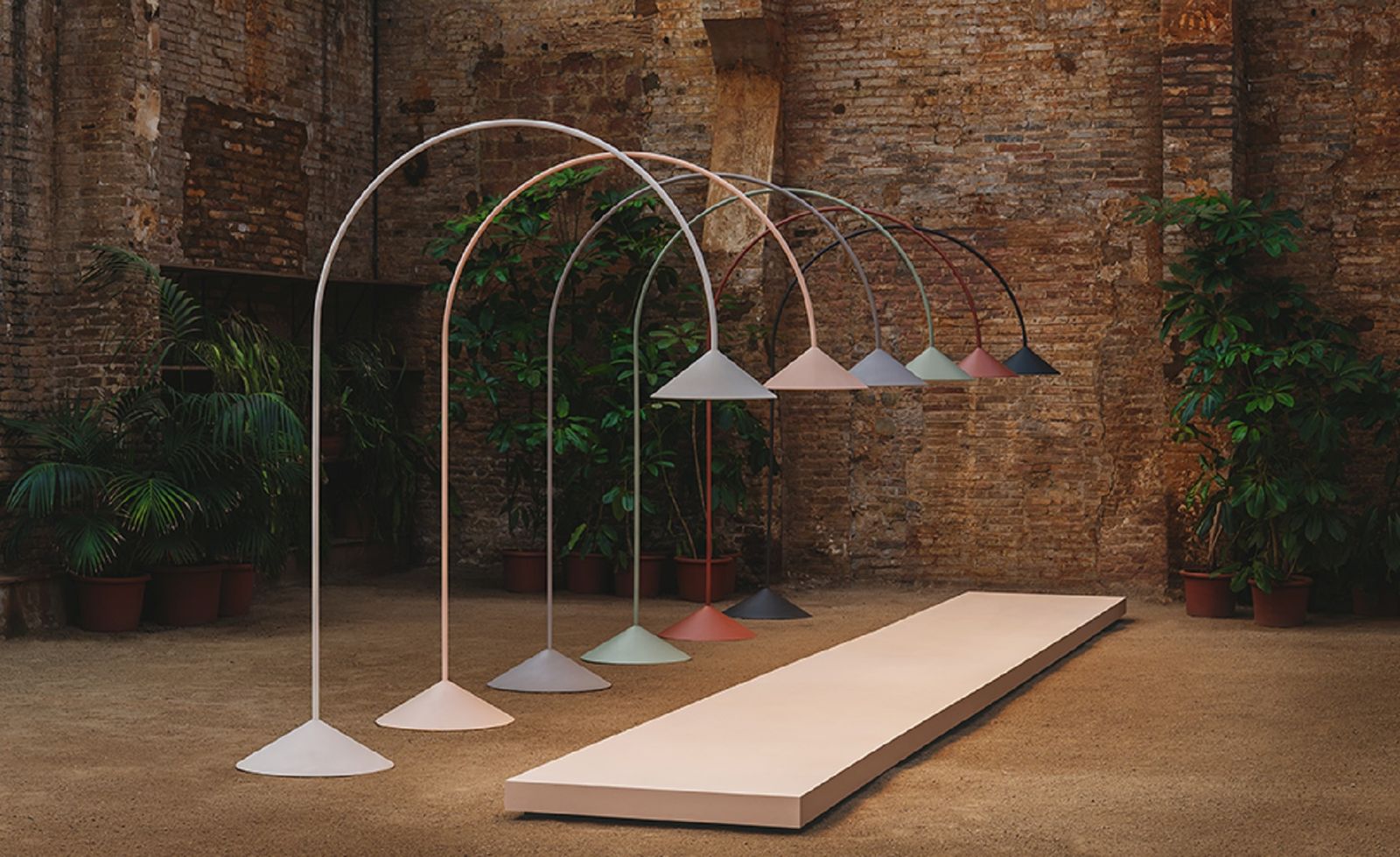 Vibia Торшер Out от Vibia — в интерьере