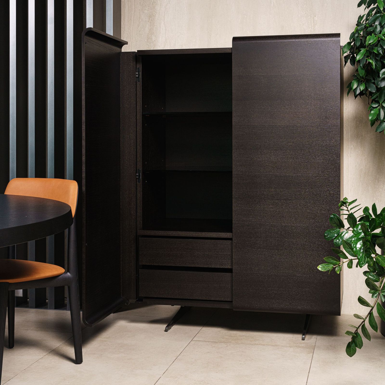 Flexform Комод Earl Wood 105 от Flexform — в интерьере