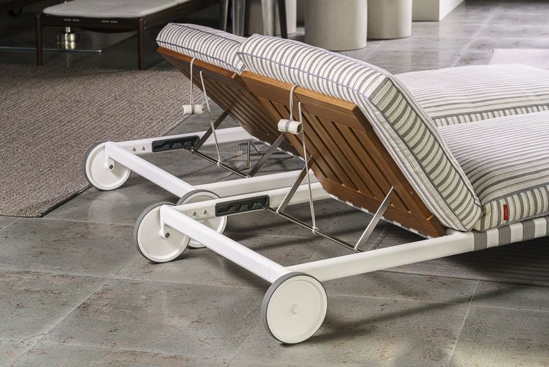 Flexform Уличный шезлонг с чехлом Atlante 200 от Flexform — в интерьере