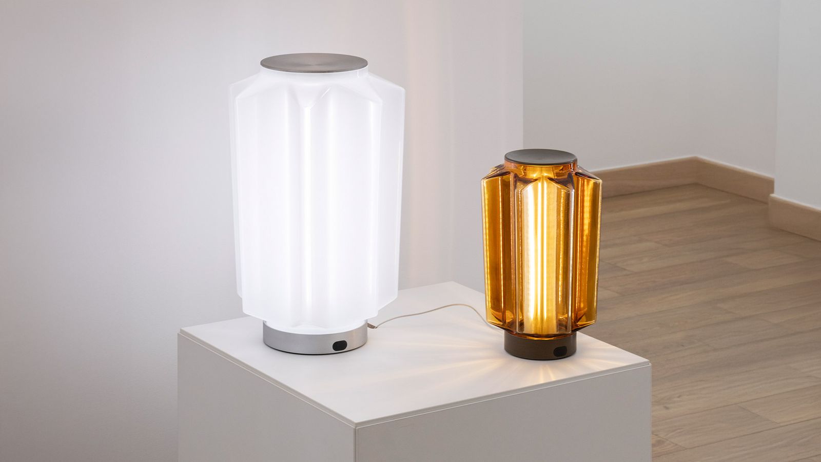 Artemide Настольная лампа Auralia от Artemide — в интерьере