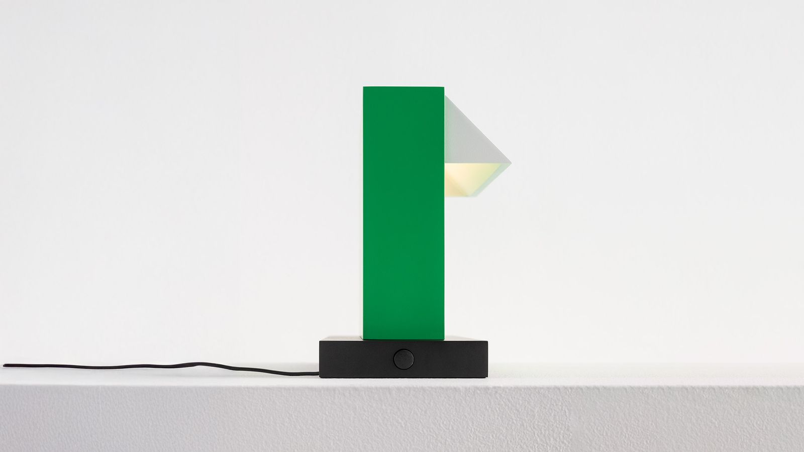 Artemide Настольная лампа Hera от Artemide — в интерьере