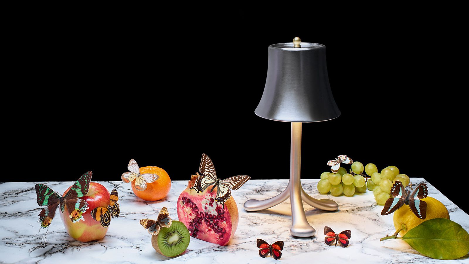 Artemide Настольная лампа Trois Rois от Artemide — в интерьере
