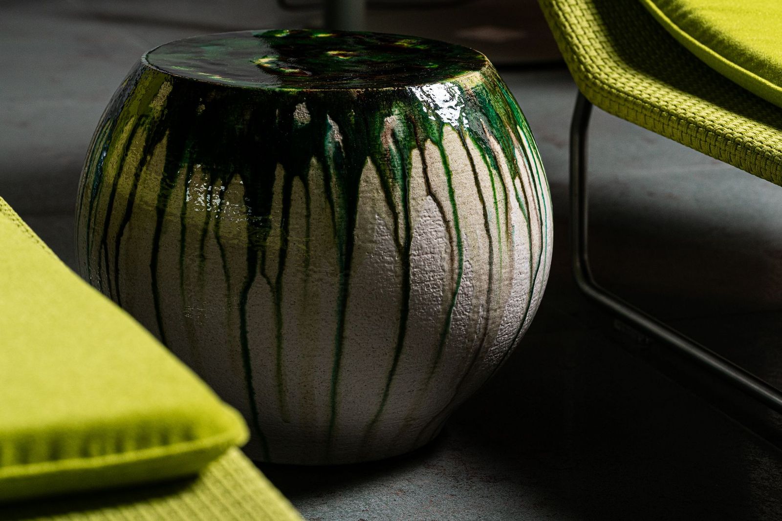 Paola Lenti Уличный журнальный столик Calatini CE682 от Paola Lenti — в интерьере