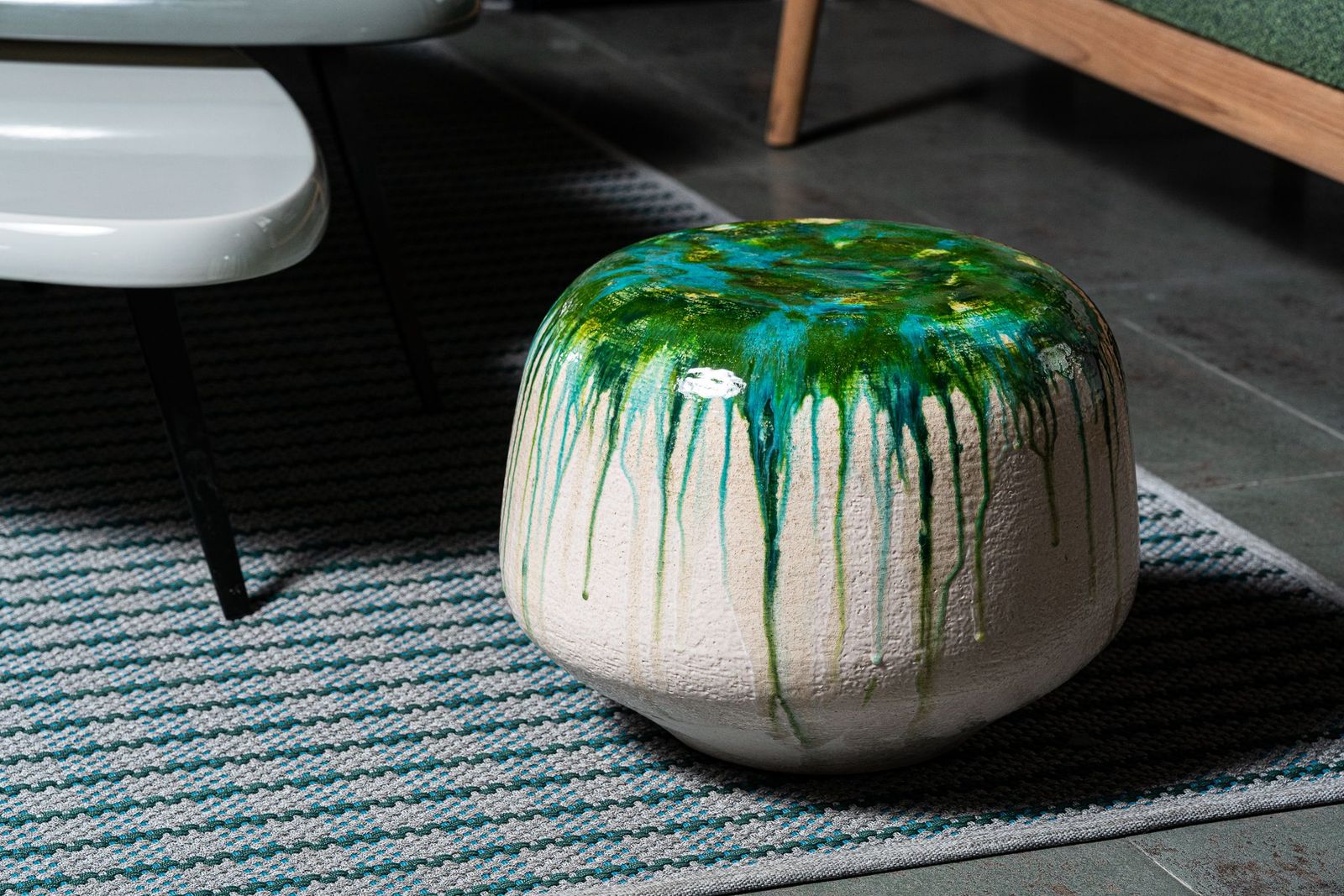 Paola Lenti Уличный журнальный столик Calatini CE663 от Paola Lenti — в интерьере