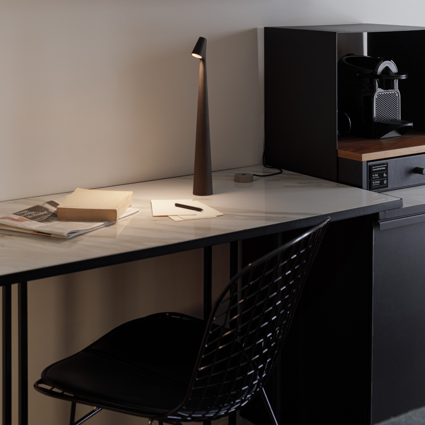 Vibia Настольная лампа Africa 5585 Brown от Vibia — в интерьере