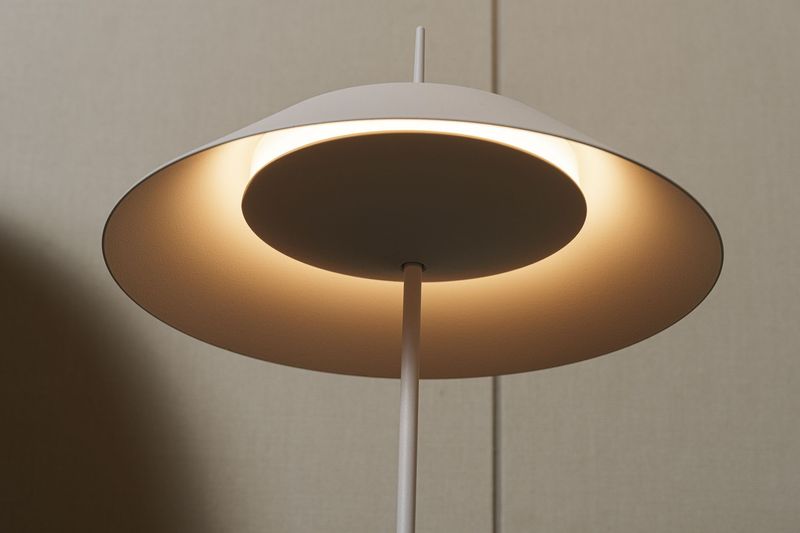 Vibia Настольная лампа Mayfair 5500 Warm white от Vibia — в интерьере