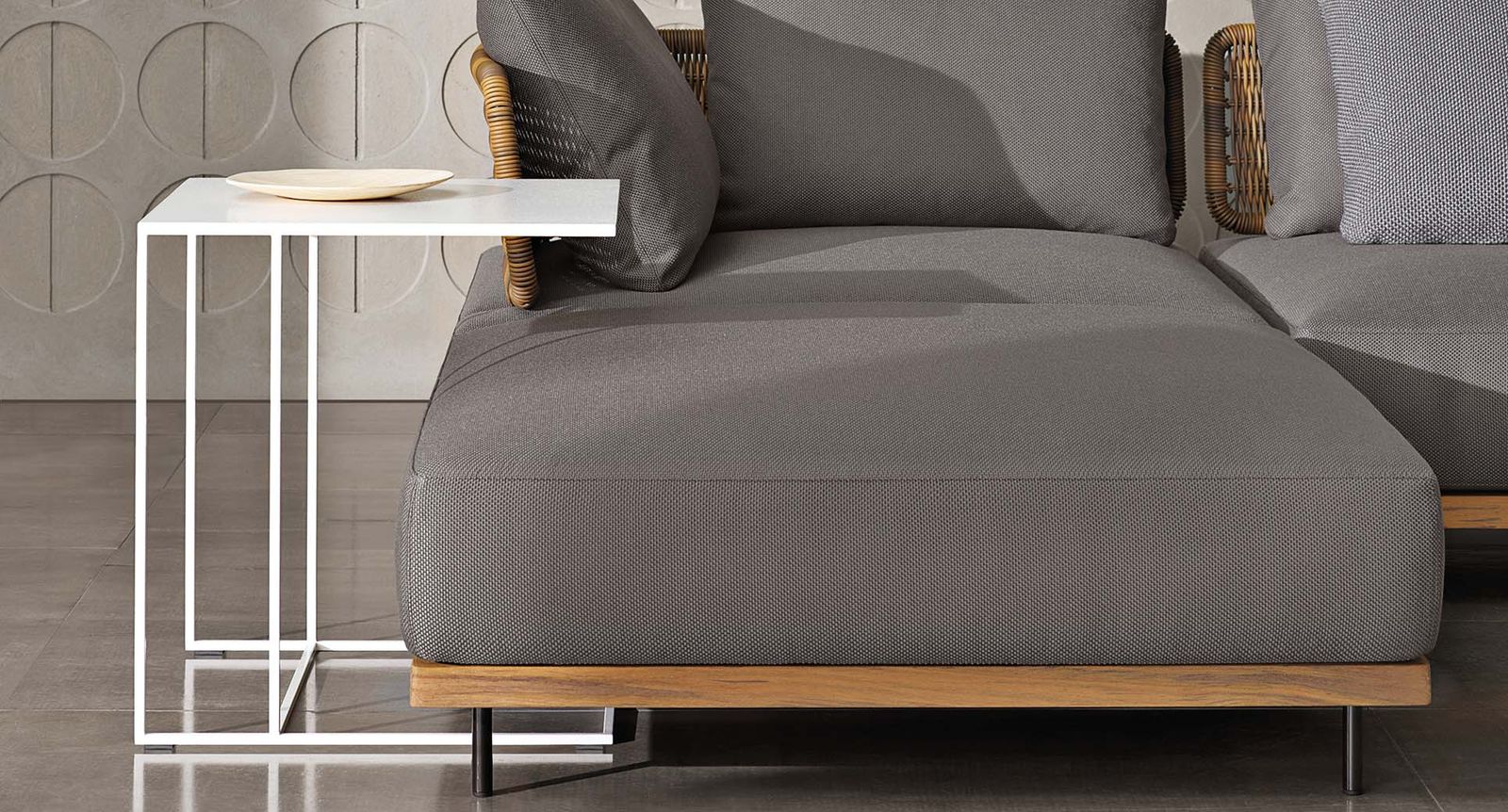 Minotti Leger "Outdoor" от Minotti — в интерьере