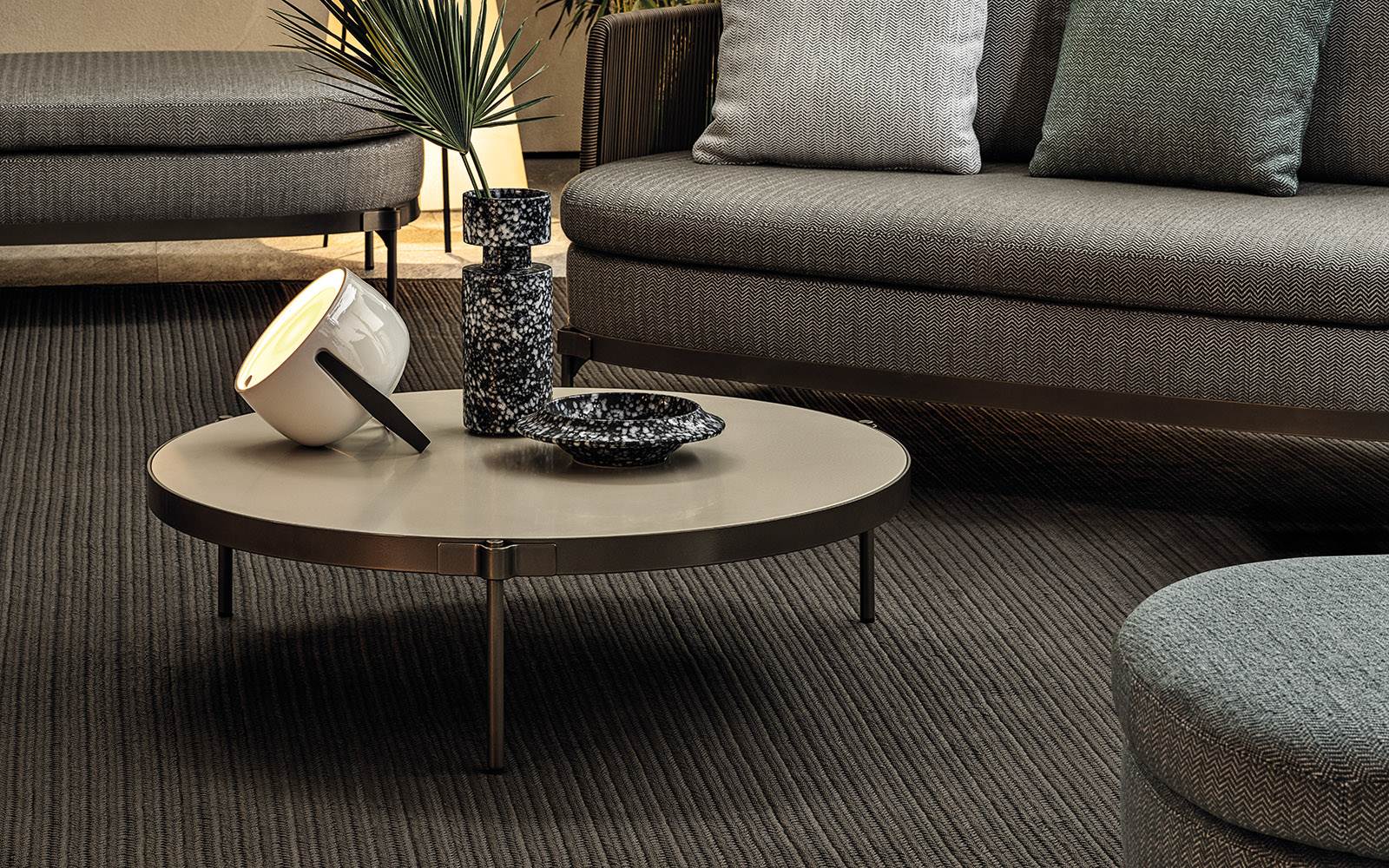 Minotti Tape "Outdoor" от Minotti — в интерьере