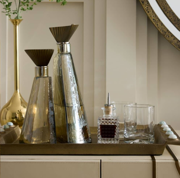 Arteriors Графин Mariah Decanters, Set of 2 от Arteriors — в интерьере