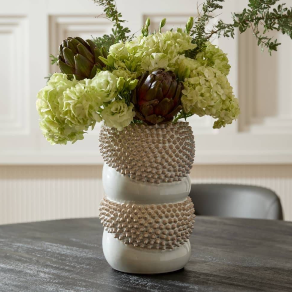 Arteriors Ваза Mara от Arteriors — в интерьере