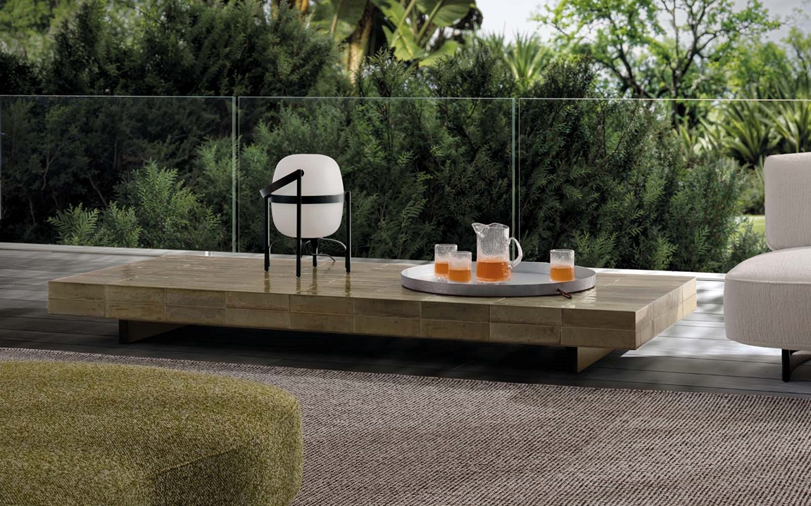 Minotti Уличный журнальный столик Andree Outdoor от Minotti — в интерьере