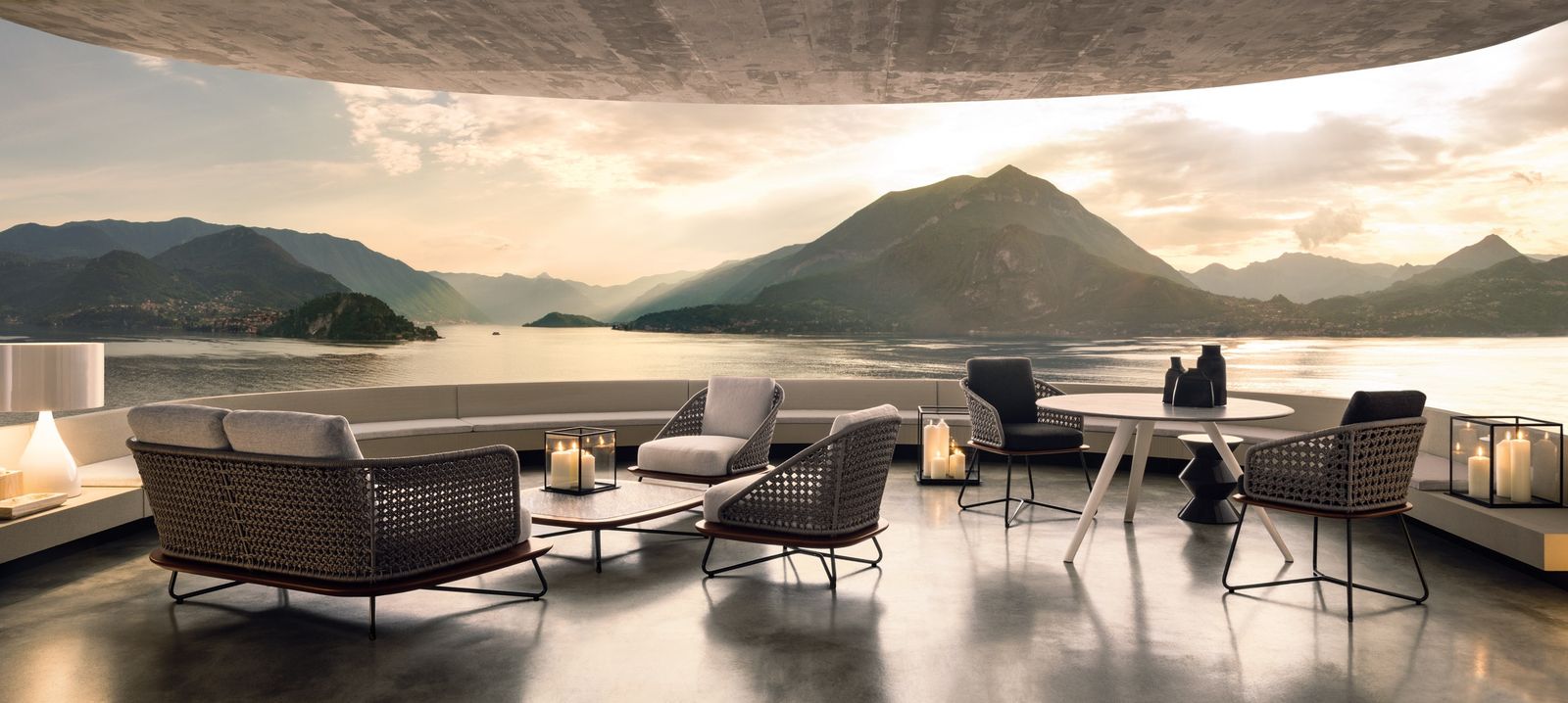 Minotti Уличный стул с подлокотниками Rivera "Little Armchair" от Minotti — в интерьере