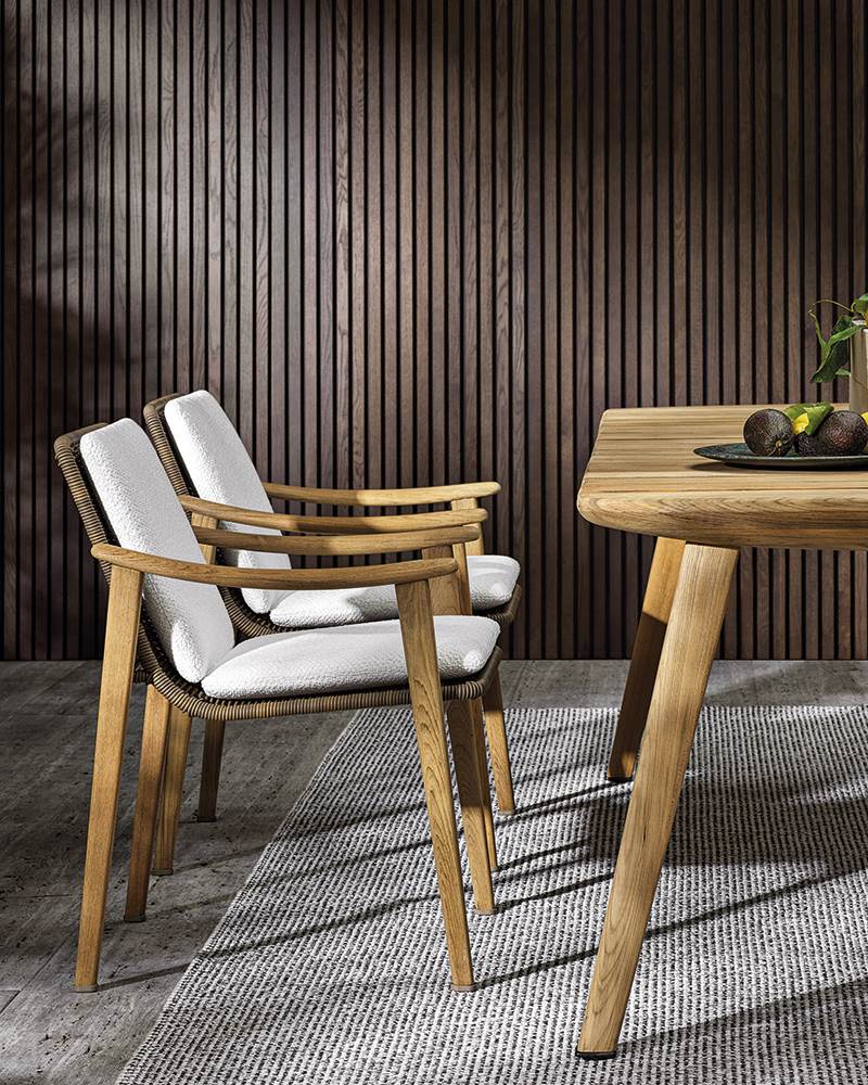 Minotti Уличный стул с подлокотниками Fynn "Outdoor" от Minotti — в интерьере