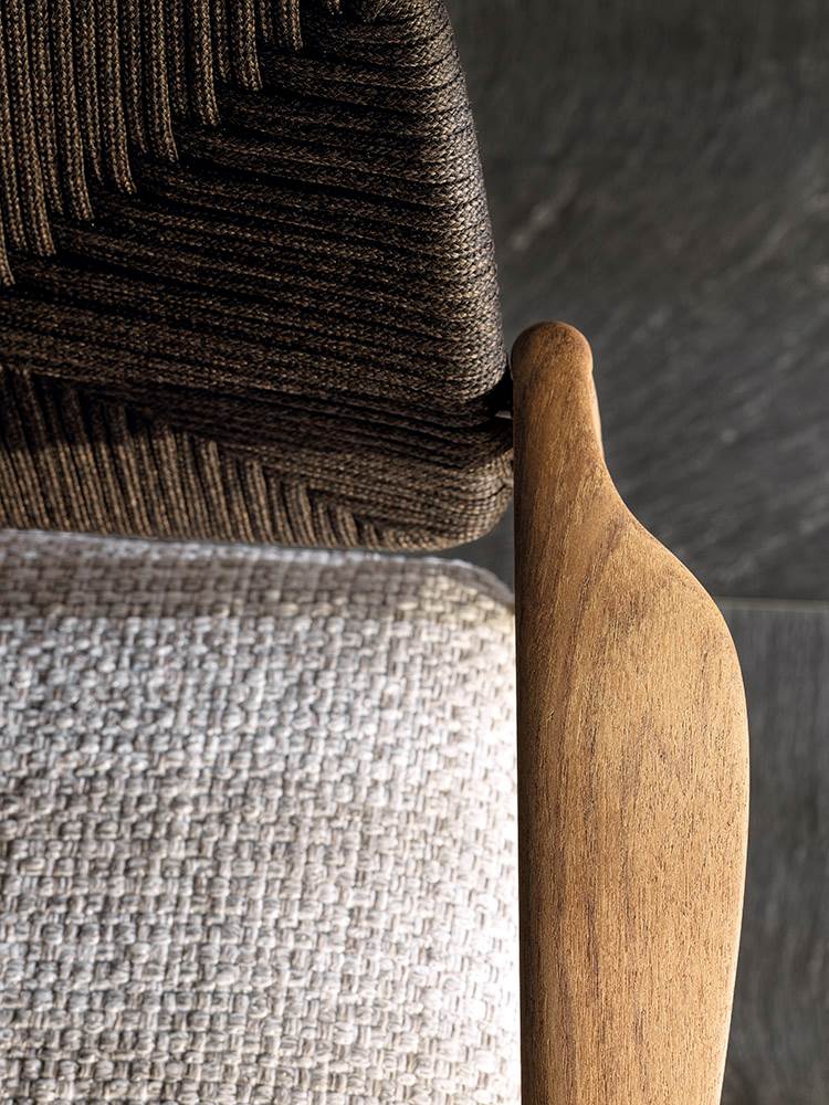 Minotti Уличный стул с подлокотниками Yoko "Cord" Outdoor Dining от Minotti — в интерьере