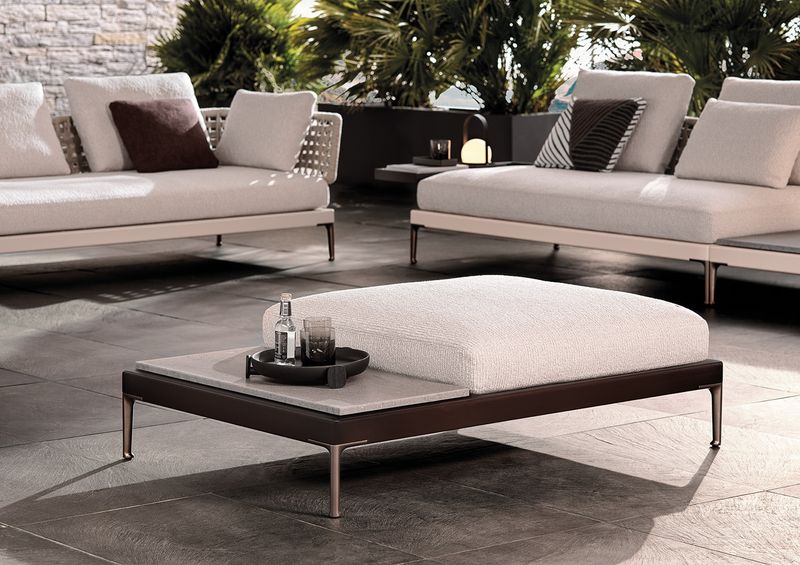 Minotti Уличный пуф - банкетка Patio от Minotti — в интерьере