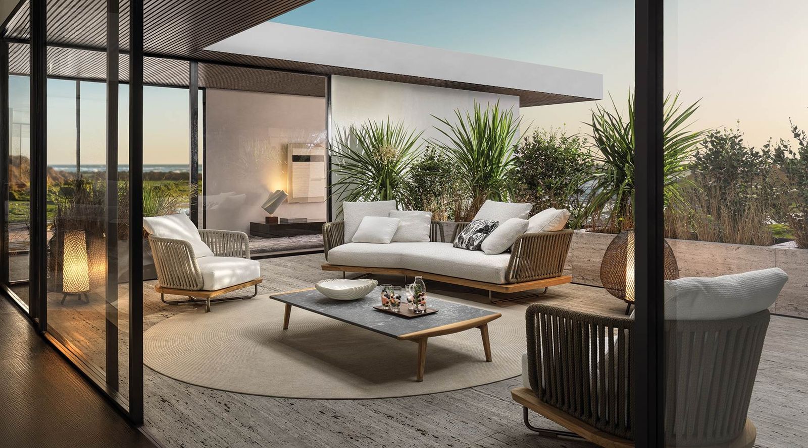Minotti Уличное кресло Sunray от Minotti — в интерьере