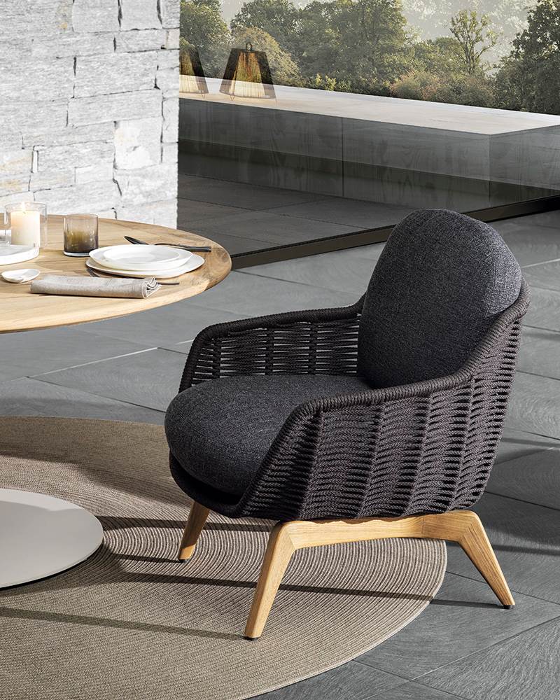 Minotti Уличное кресло Belt "Cord" Outdoor от Minotti — в интерьере