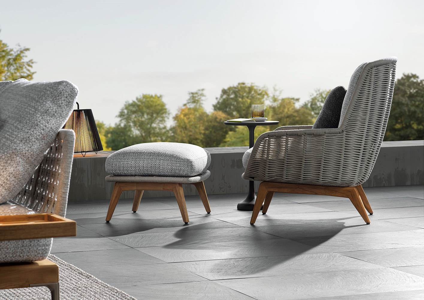 Minotti Уличное кресло Belt "Cord" Outdoor от Minotti — в интерьере
