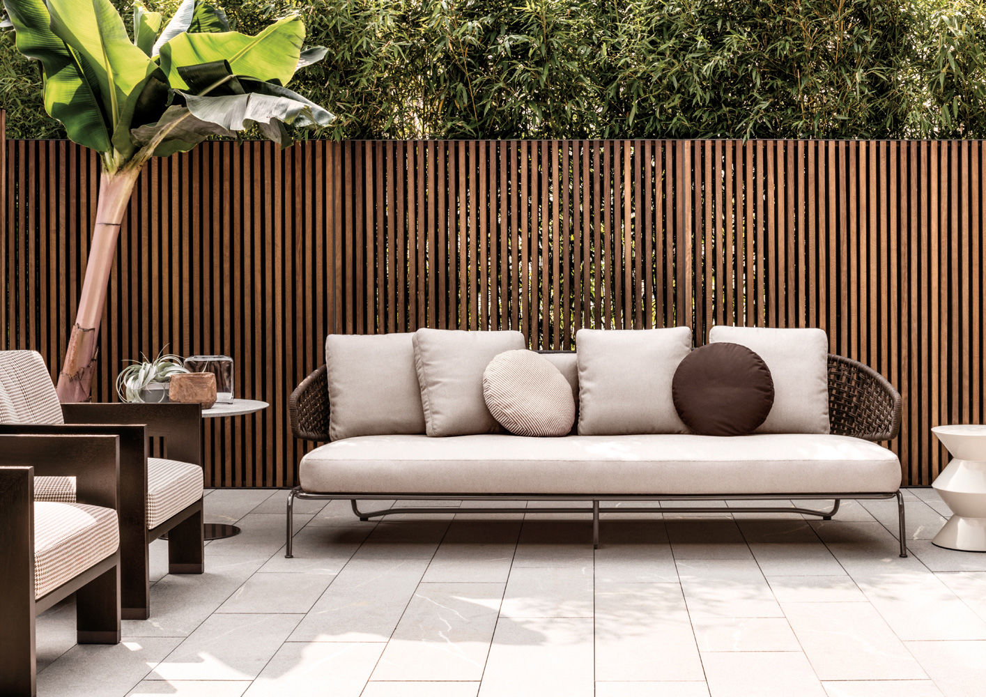 Minotti Уличный диван Aston "Cord" Outdoor от Minotti — в интерьере