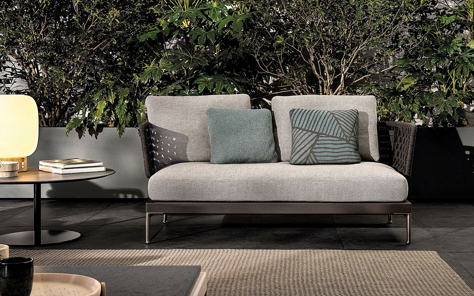 Minotti Уличный диван Patio от Minotti — в интерьере