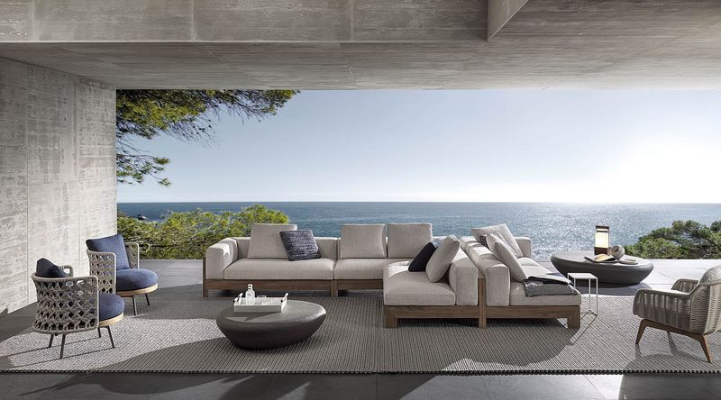 Minotti Уличный диван Alison Iroko Nature от Minotti — в интерьере