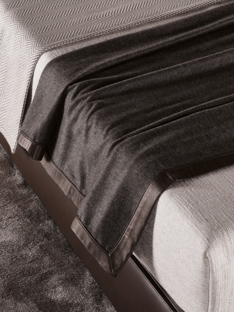 Minotti Плед Cachemire от Minotti — в интерьере