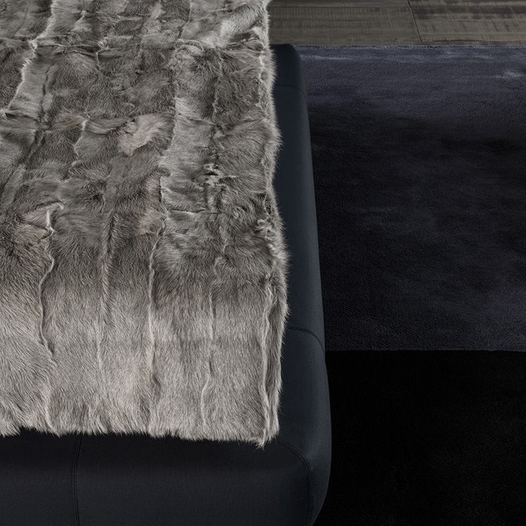 Minotti Покрывало Avon "Throw" от Minotti — в интерьере