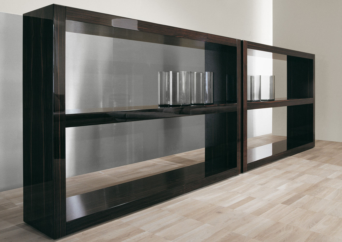 Minotti Стеллаж Johns от Minotti — в интерьере