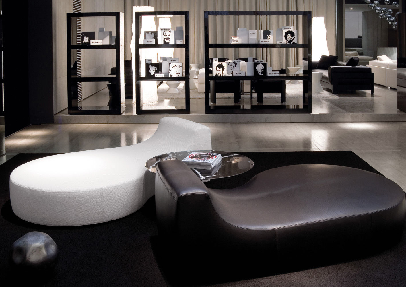 Minotti Стеллаж Johns от Minotti — в интерьере