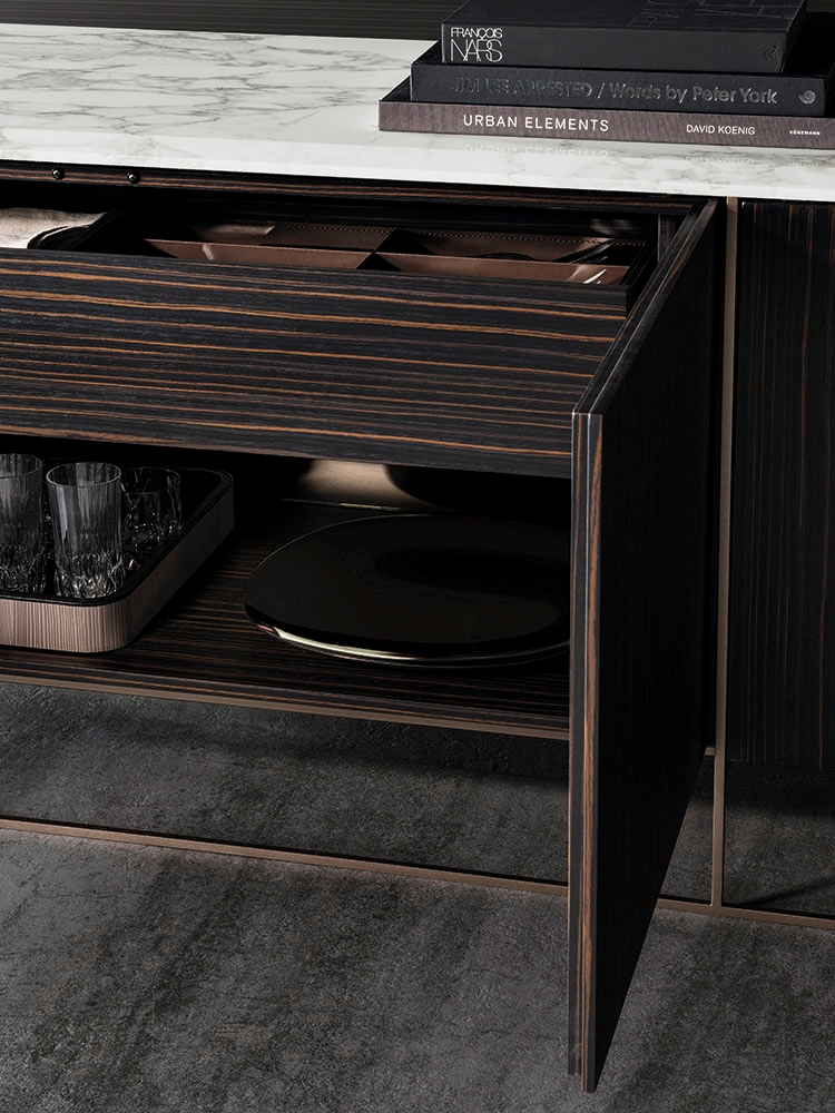Minotti Креденция Calder Bronze "Sideboard' от Minotti — в интерьере