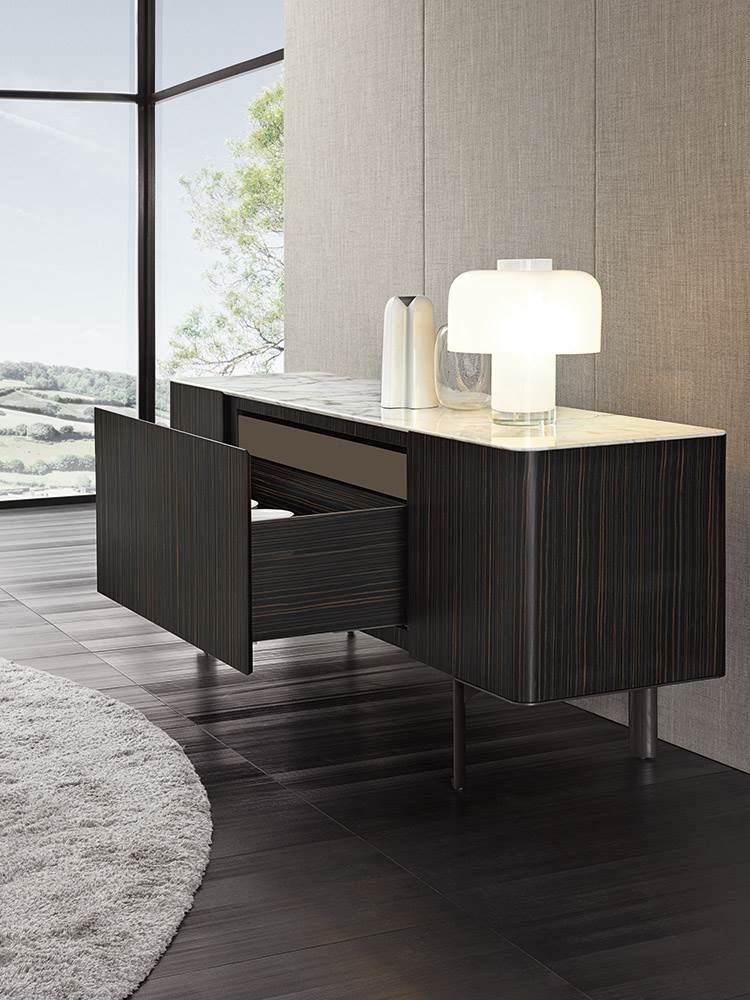 Minotti Креденция Lou "Sideboard' от Minotti — в интерьере
