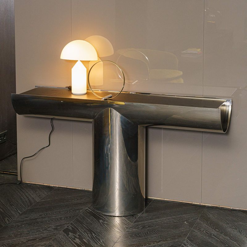 Minotti Консоль Pilotis от Minotti — в интерьере