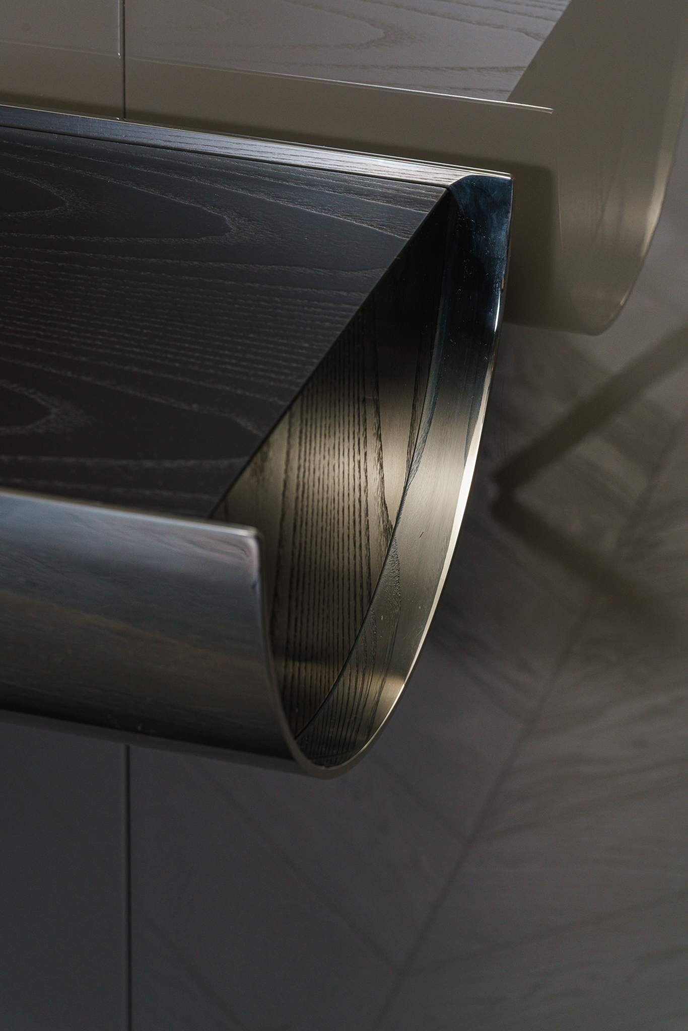 Minotti Консоль Pilotis от Minotti — в интерьере