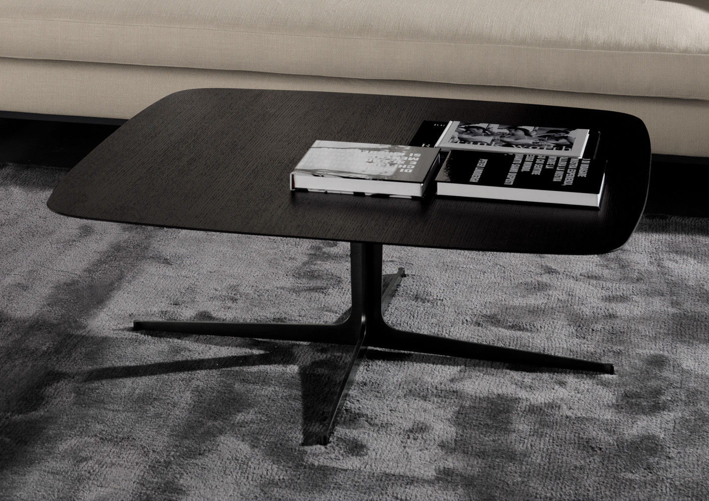 Minotti Журнальный столик Clyford от Minotti — в интерьере