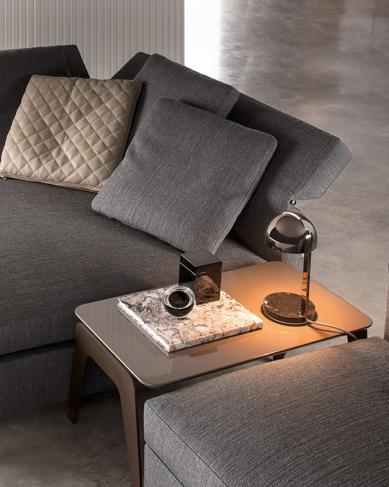 Minotti Журнальный столик Kirk "Metal" от Minotti — в интерьере